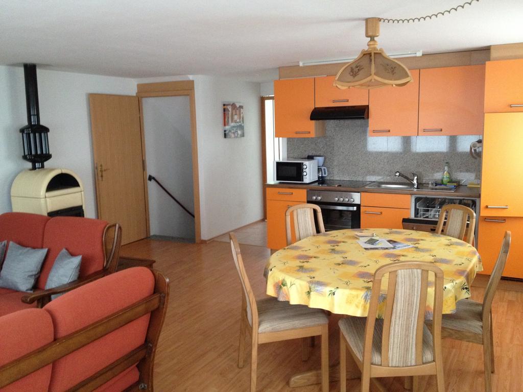 Casa Aurora Villa Tujetsch Ruang foto